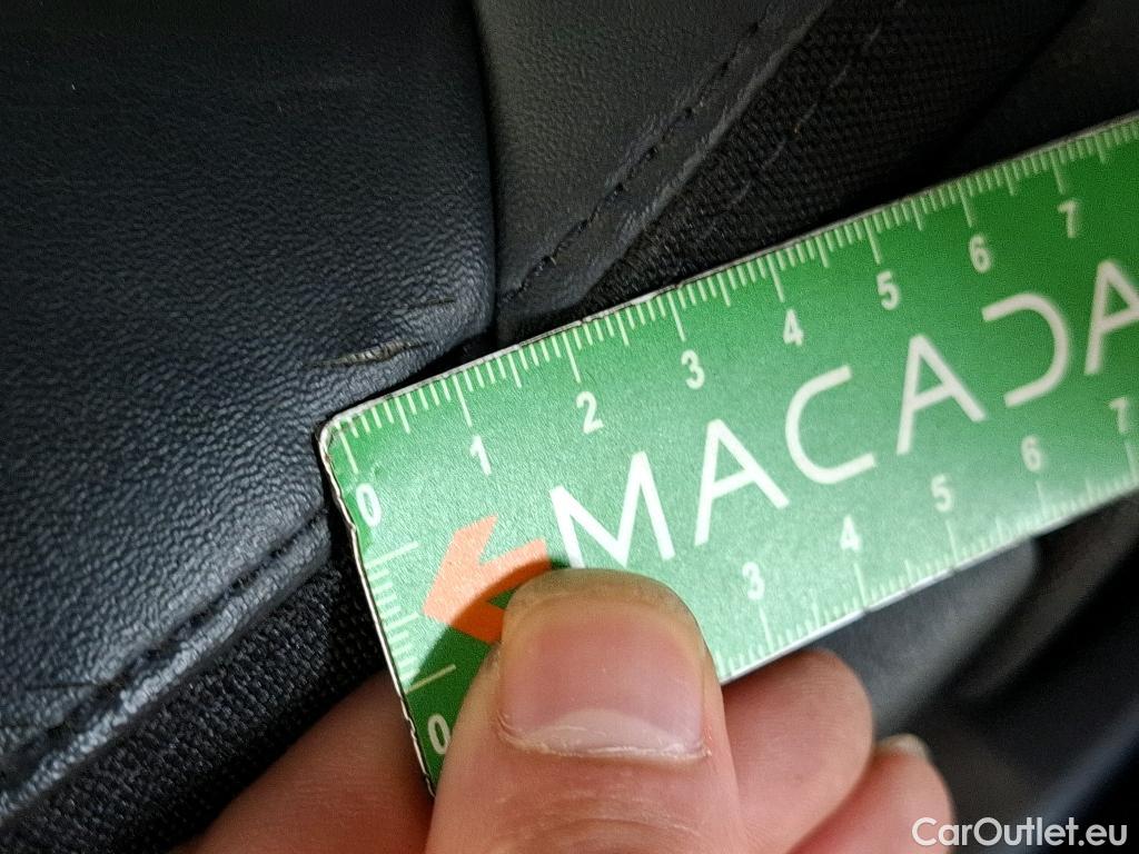  Peugeot  3008 PEUGEOT  / 2020 / 5P / SUV BlueHDi 130 S&S EAT8 Allure Pack #17