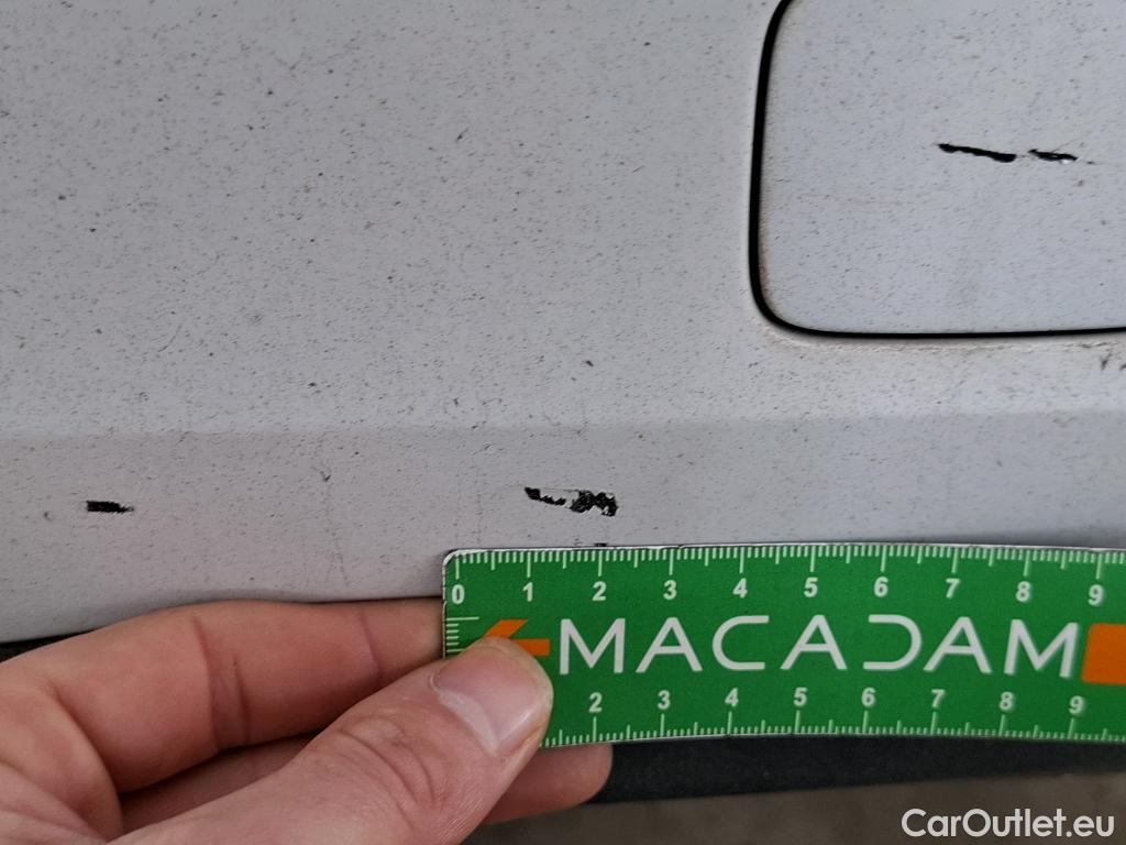  Mercedes  A-Klasse MERCEDES-BENZ Classe A Compact / 2018 / 5P / Berline A 180 d Business Line 8G-DCT #17