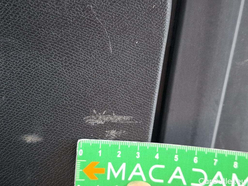  Peugeot  3008 PEUGEOT  / 2020 / 5P / SUV BlueHDi 130 S&S EAT8 Allure Pack #57