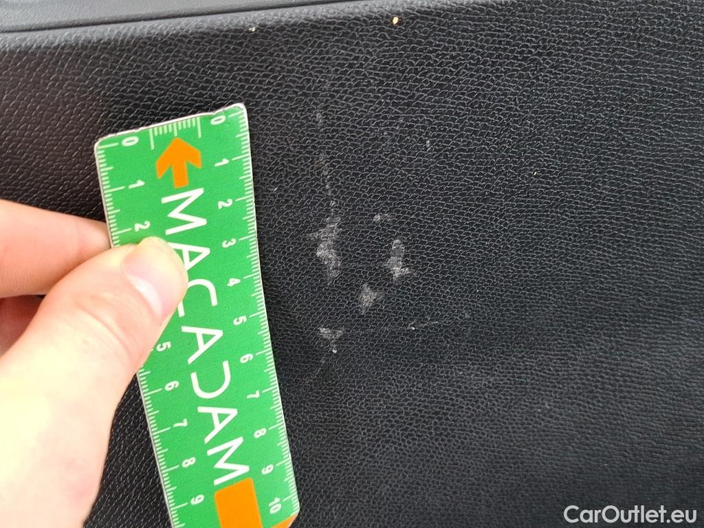  Peugeot  3008 PEUGEOT  / 2020 / 5P / SUV BlueHDi 130 S&S EAT8 Allure Pack #58