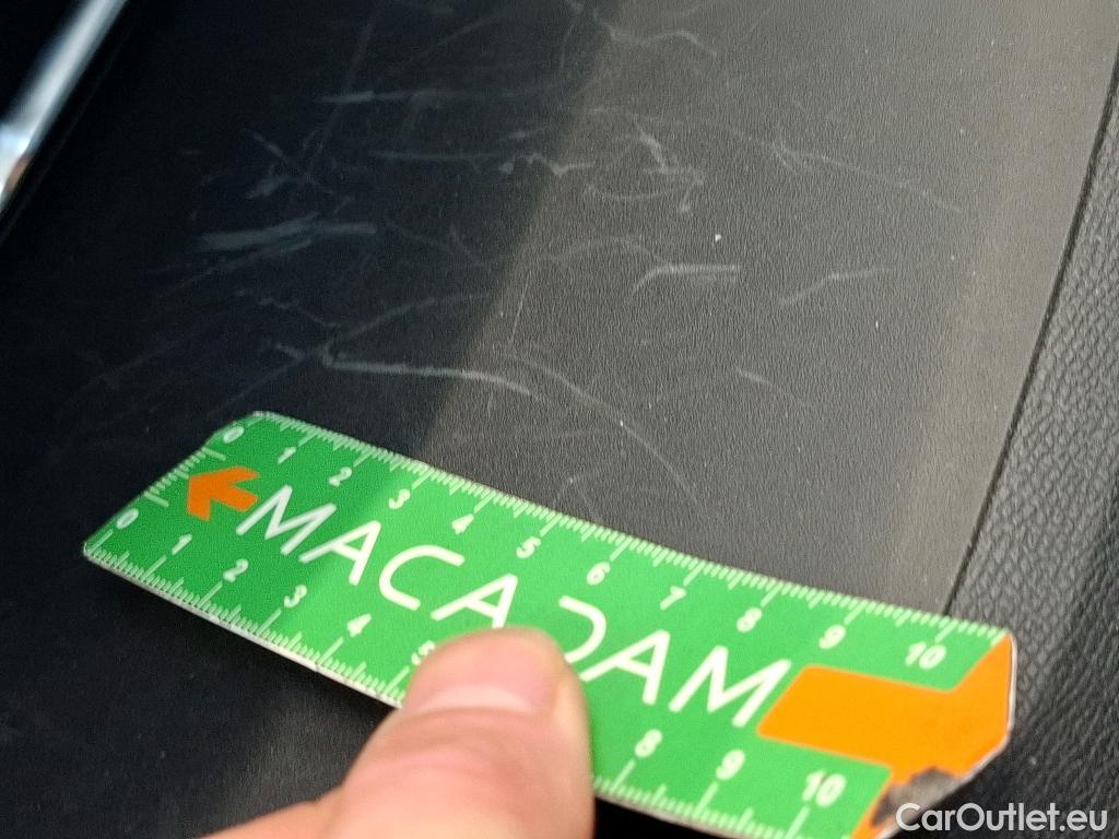  Peugeot  3008 PEUGEOT  / 2020 / 5P / SUV BlueHDi 130 S&S EAT8 Allure Pack #5