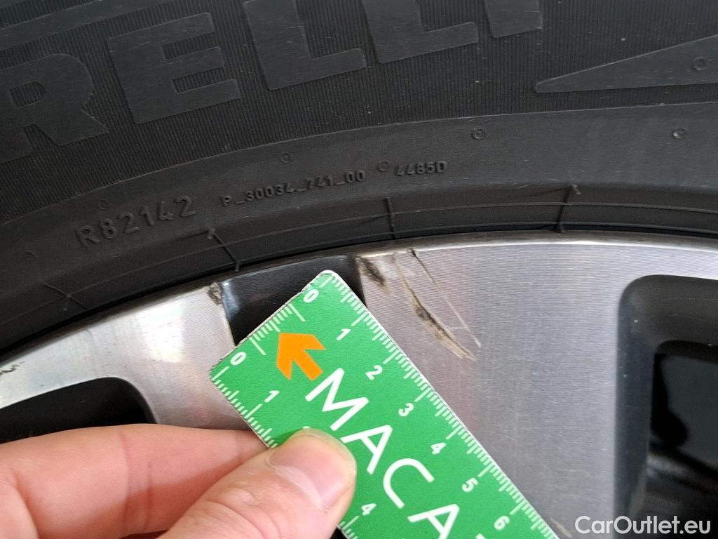  Peugeot  3008 PEUGEOT  / 2020 / 5P / SUV BlueHDi 130 S&S EAT8 Allure Pack #19