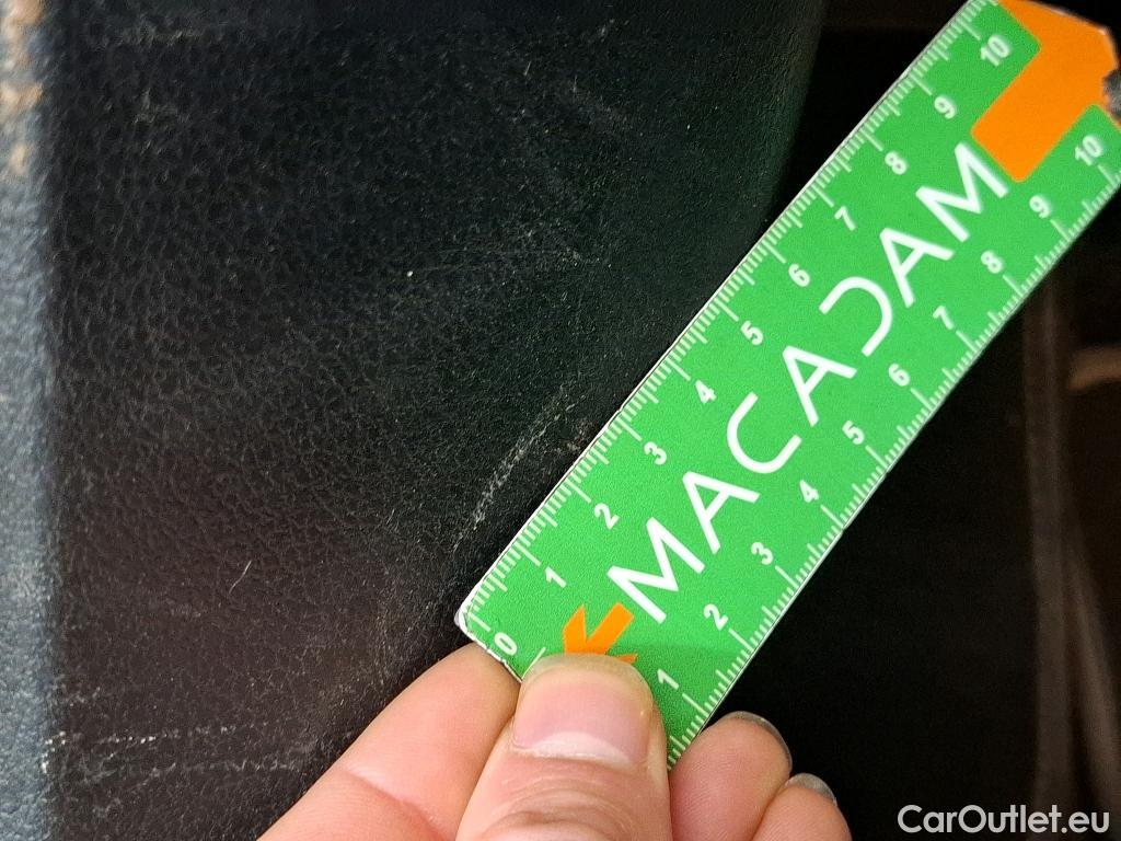  Mercedes  A-Klasse MERCEDES-BENZ Classe A Compact / 2018 / 5P / Berline A 180 d Business Line 8G-DCT #29