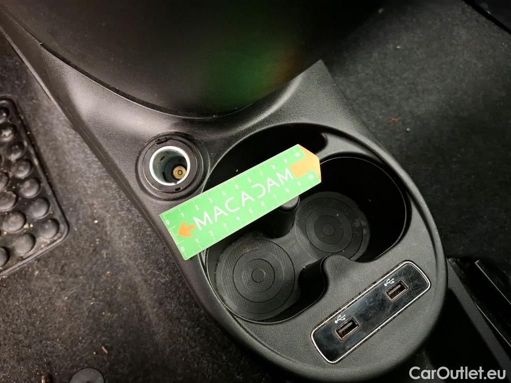  Fiat  500 FIAT   2015 3P Berline Hybrid 1.0 BSG 70 ch Dolcevita #11