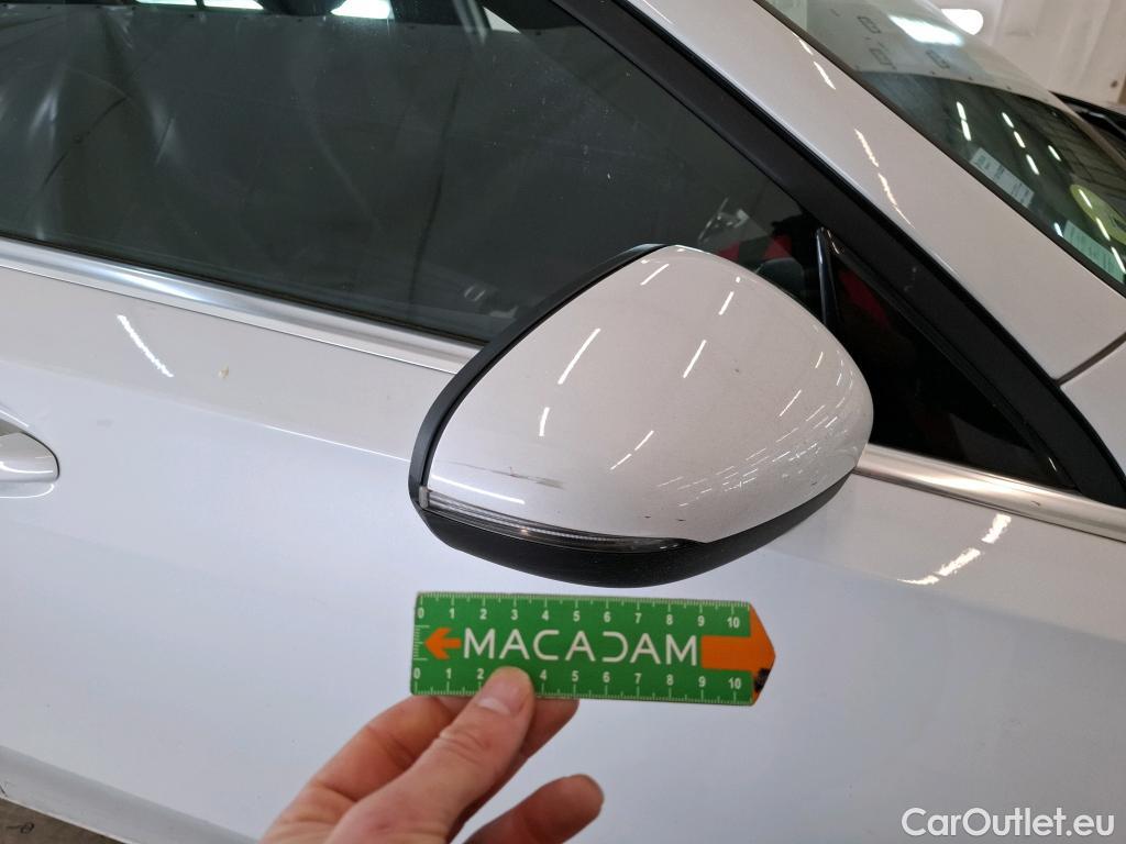  Mercedes  A-Klasse MERCEDES-BENZ Classe A Compact / 2018 / 5P / Berline A 180 d Business Line 8G-DCT #41