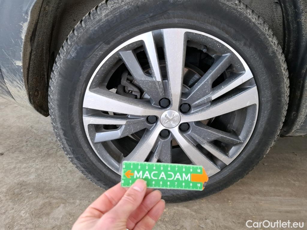  Peugeot  3008 PEUGEOT  / 2020 / 5P / SUV BlueHDi 130 S&S EAT8 Allure Pack #33