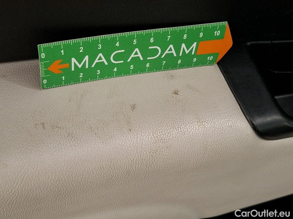  Fiat  500 FIAT   2015 3P Berline Hybrid 1.0 BSG 70 ch Dolcevita #29