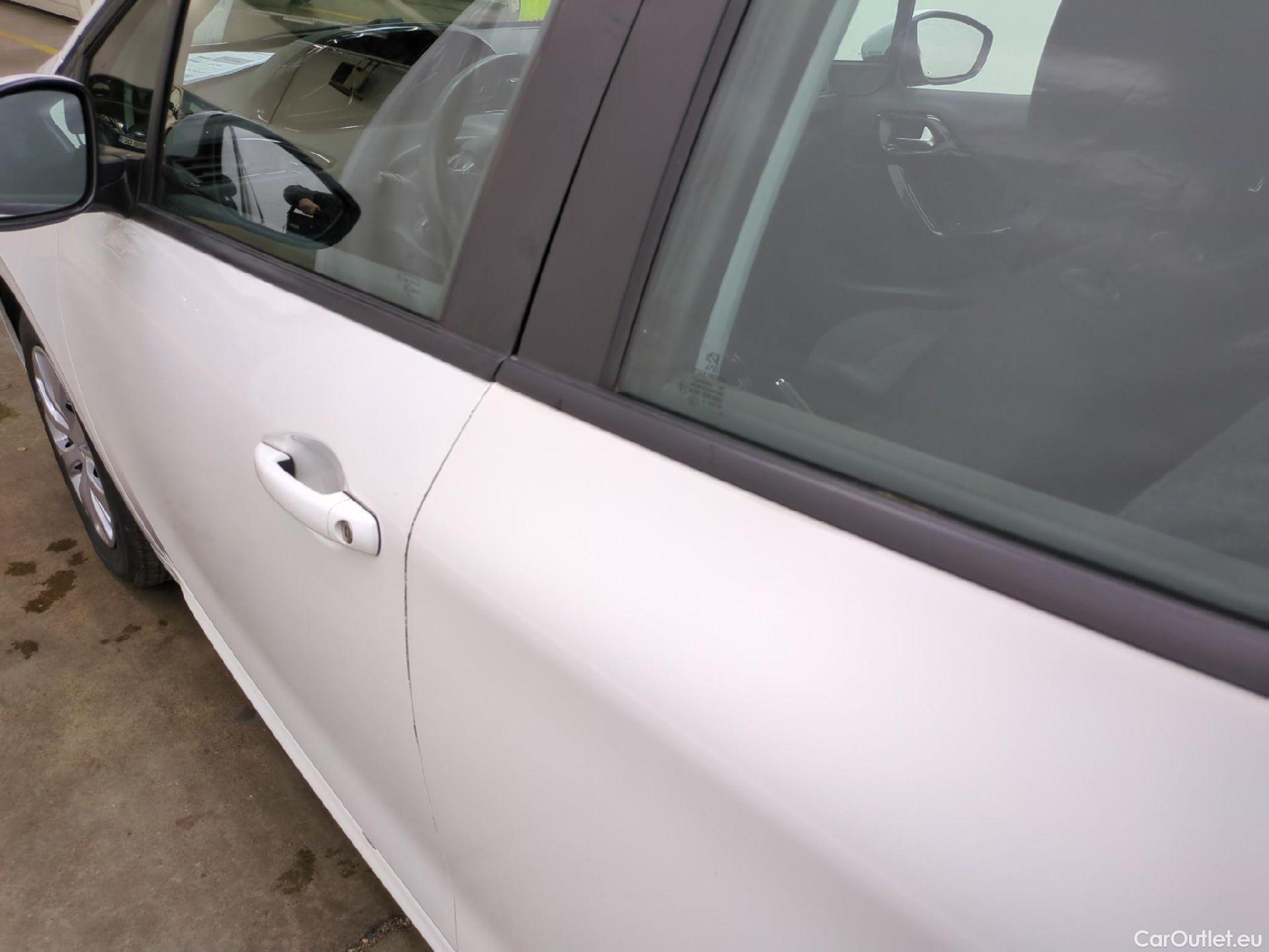  Peugeot  208  Affaire Premium Pack 1.5 HDi 100CV BVM5 E6dT #59