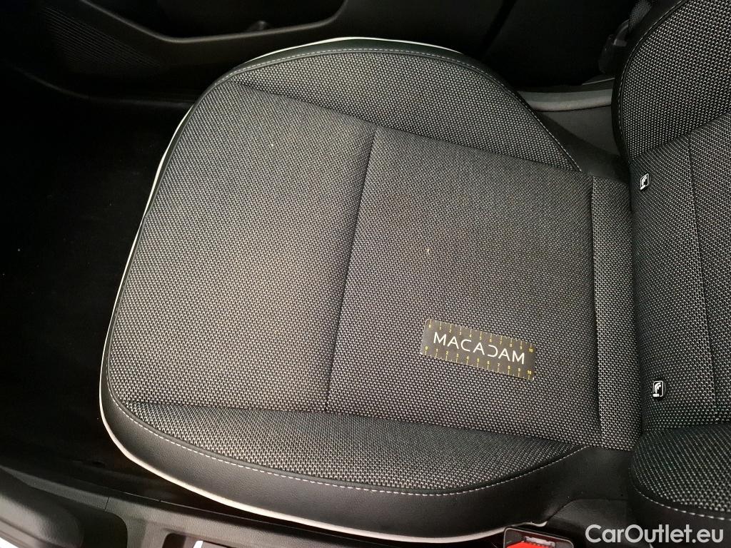  Renault  Captur  II Techno 1.6 E-TECH Hybrid 145CV BVA6 E6d #9