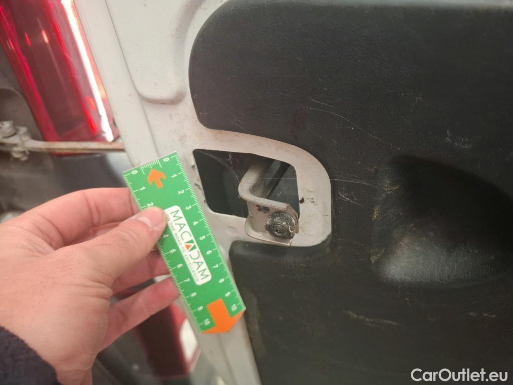  Renault  Trafic RENAULT  VU 4p Fourgon CA CF L1H1 1000 dCi 120 E6 #33