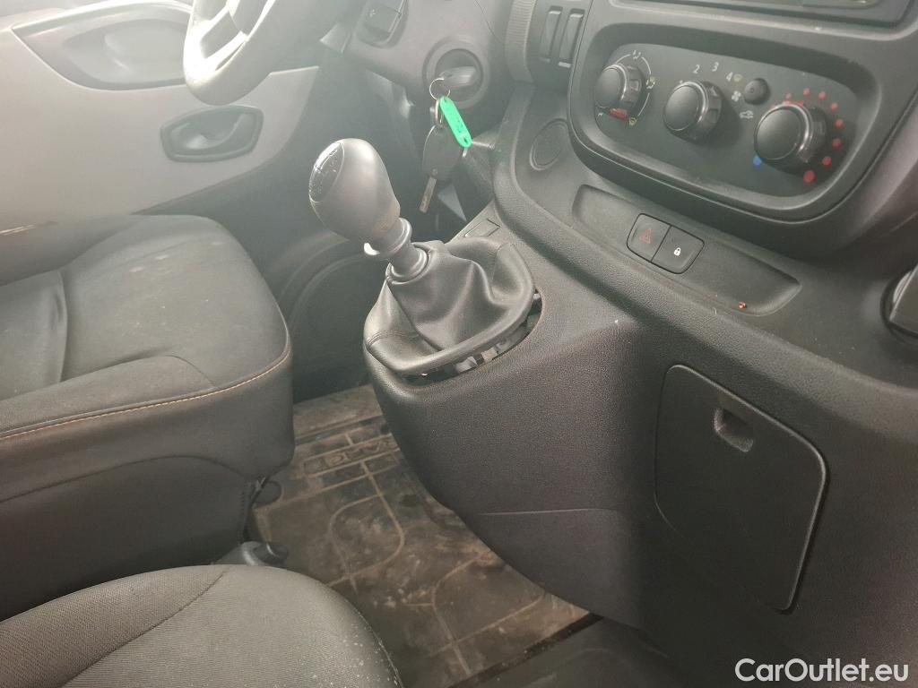  Renault  Trafic RENAULT  VU 4p Fourgon CA CF L1H1 1000 dCi 120 E6 #36