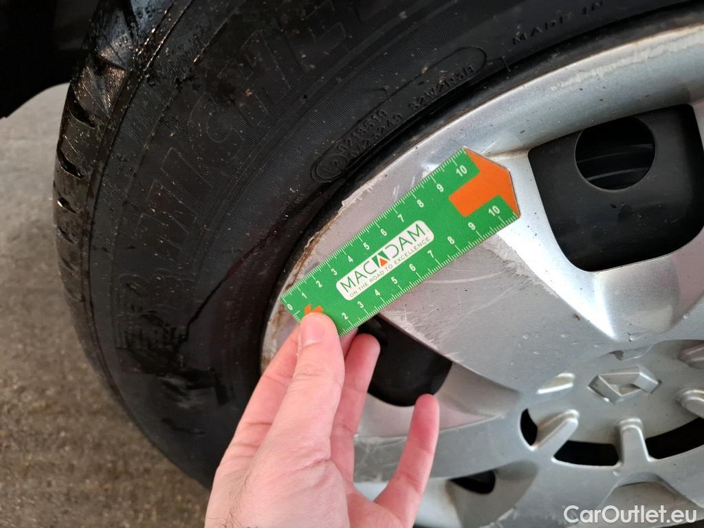  Renault  Kangoo  Express Extra (Série Spéciale) 1.5 dCi 90CV BVM5 E6 #25