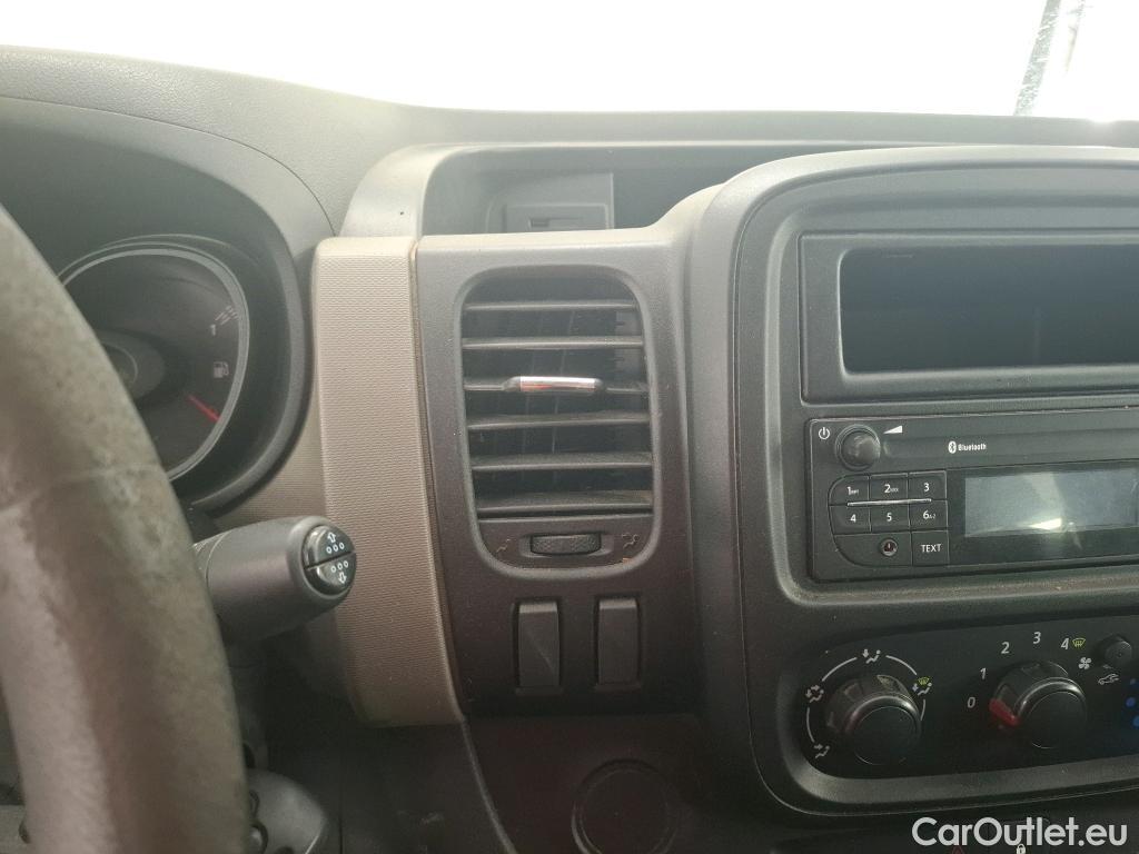  Renault  Trafic RENAULT  VU 4p Fourgon CA CF L1H1 1000 dCi 120 E6 #22