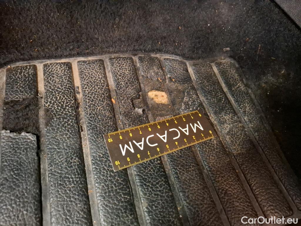  Renault  Kadjar RENAULT  / 2018 / 5P / Crossover Business TCe 140 FAP - 21 #3