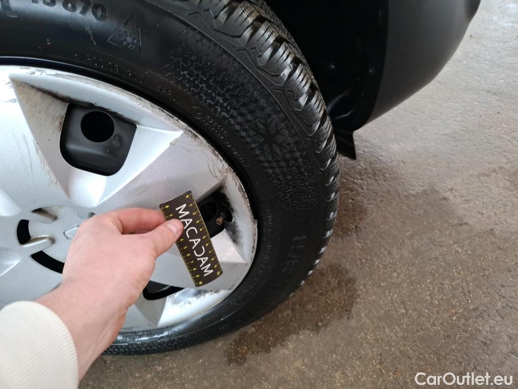  Renault  Kangoo  Express Maxi Extra (Série Spéciale) 1.5 #42