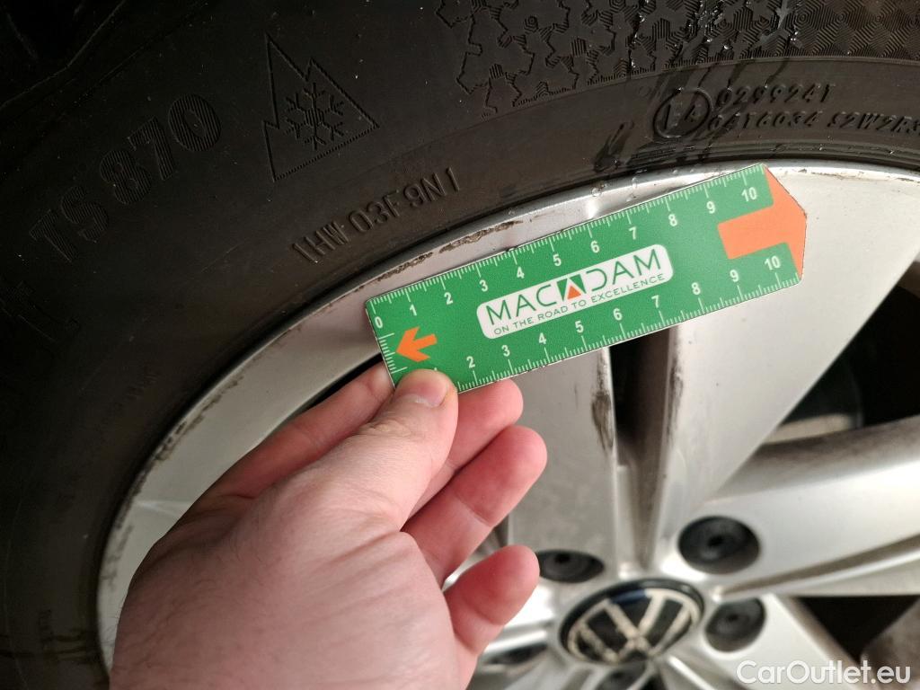  Volkswagen  Golf  VOLKSWAGEN / 2020 / 5P / Berline 2.0 TDI SCR 115 DSG7 Life Busi #6