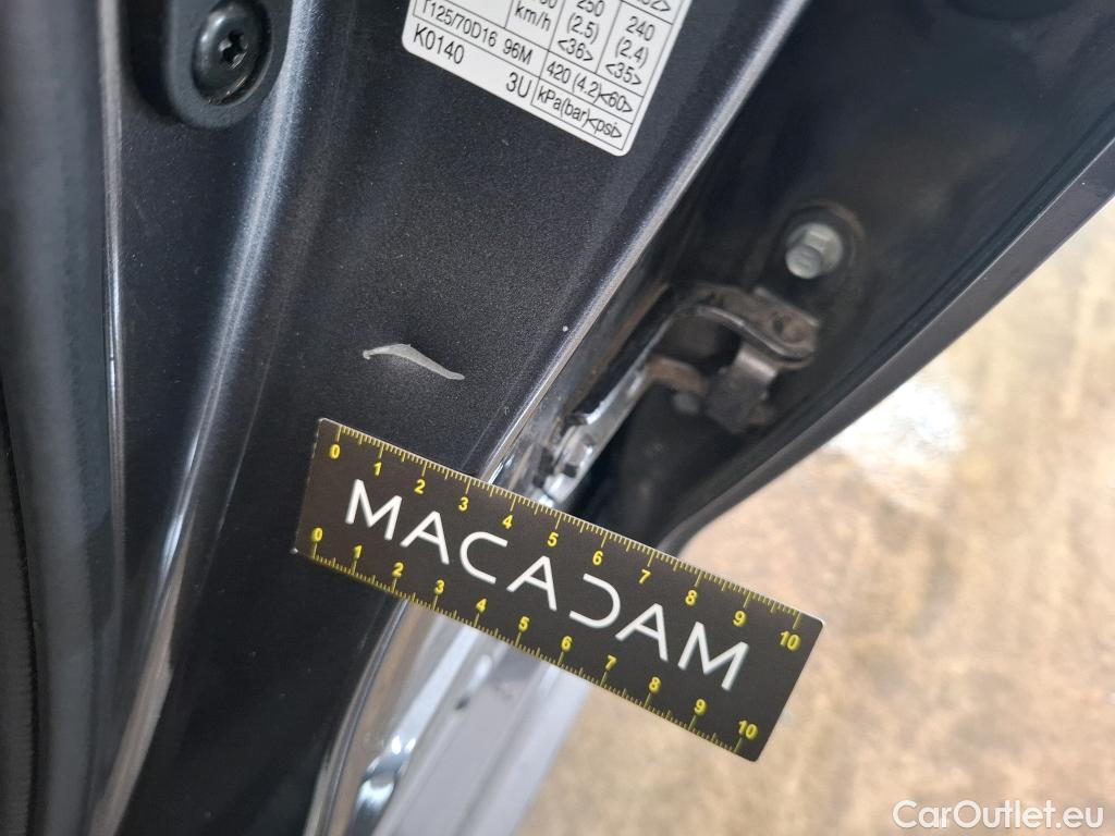  Toyota  Yaris TOYOTA  Hybride / 2019 / 5P / Berline Hybride 116h France Business Stage Acad #14