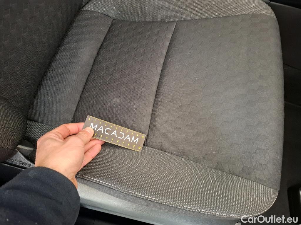  Toyota  Yaris TOYOTA  Hybride / 2019 / 5P / Berline Hybride 116h France Business Stage Acad #26