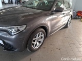 Alfa Romeo   STELVIO ALFA ROMEO / 2017 / 5P / SUV 2.2 TURBO DIESEL 190CV BUSINESS AT8 Q4 #97