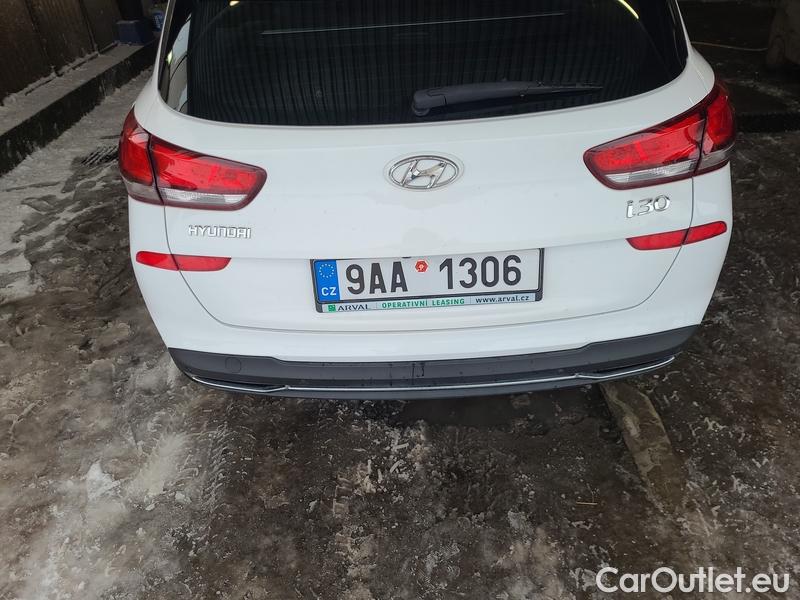  Hyundai  i30   cw (PD)(2017->)  kom.1.0TGDI 120 Comfort #10