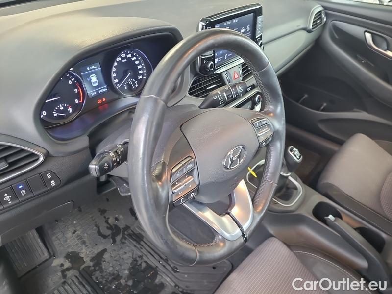 Hyundai  i30   cw (PD)(2017->)  kom.1.0TGDI 120 Comfort #6