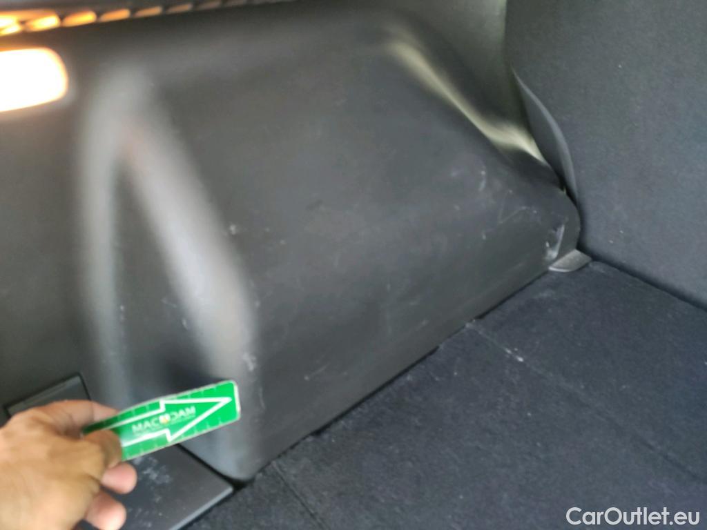  Land Rover  Discovery HYUNDAI Tucson / 2020 / 5P / todoterreno 1.6 TGDI 110kW (150CV) 48V Tecno 2C #8