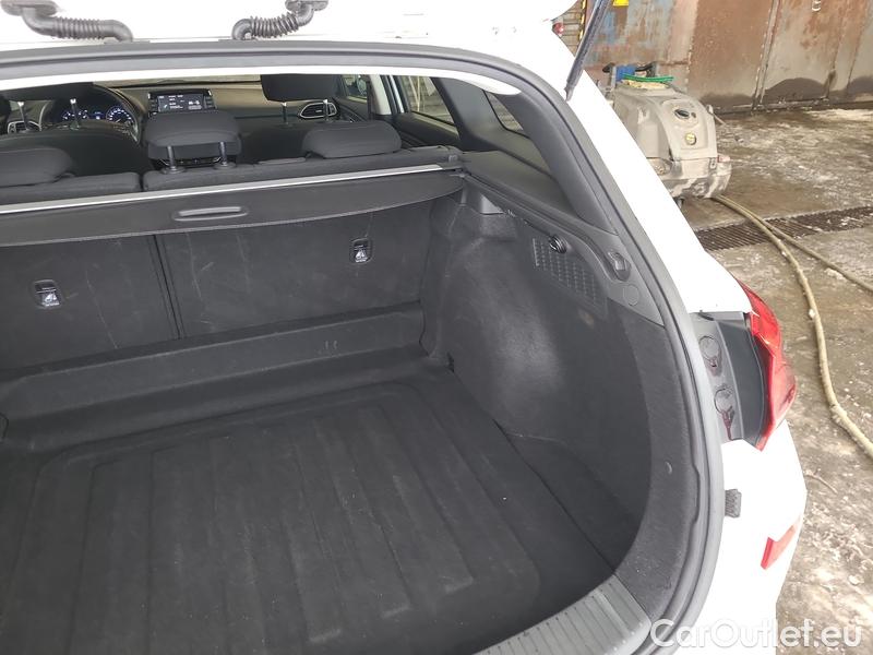  Hyundai  i30   cw (PD)(2017->)  kom.1.0TGDI 120 Comfort #13