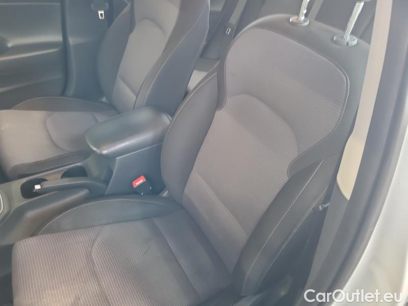  Hyundai  i30   cw (PD)(2017->)  kom.1.0TGDI 120 Comfort #5