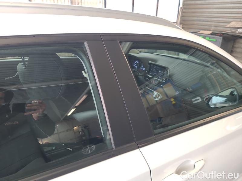  Hyundai  i30   cw (PD)(2017->)  kom.1.0TGDI 120 Comfort #21