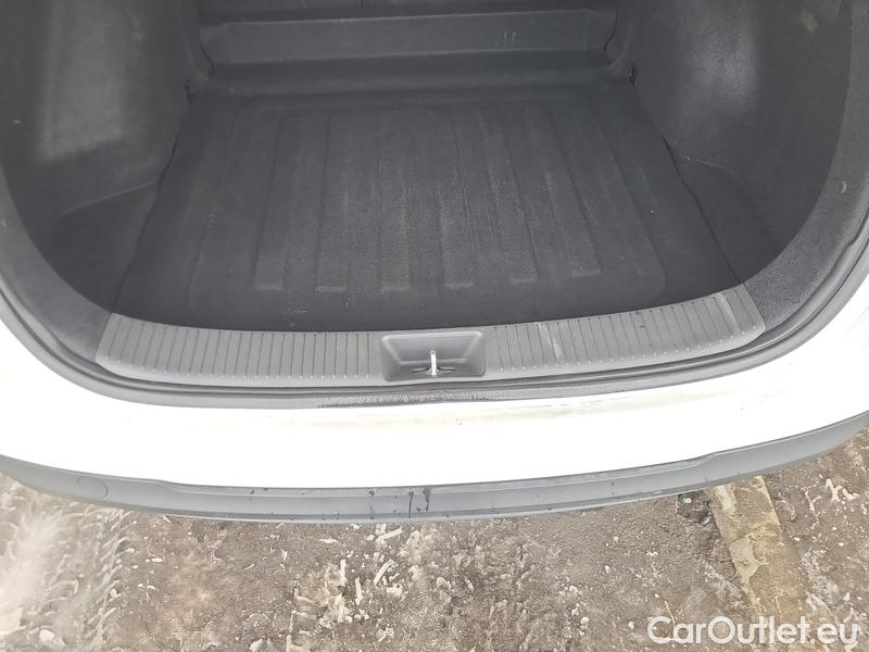  Hyundai  i30   cw (PD)(2017->)  kom.1.0TGDI 120 Comfort #12