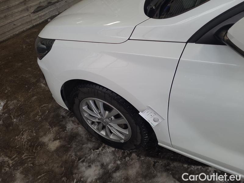  Hyundai  i30   cw (PD)(2017->)  kom.1.0TGDI 120 Comfort #22