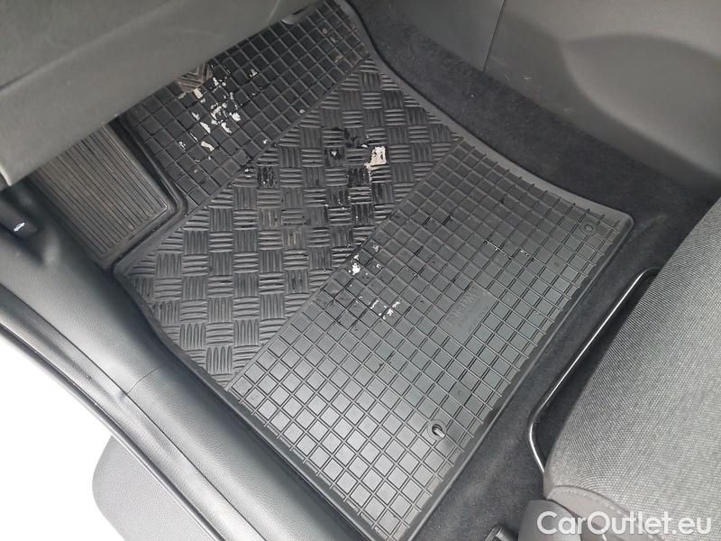  Hyundai  i30   cw (PD)(2017->)  kom.1.5T-GDI Smart 5d #2