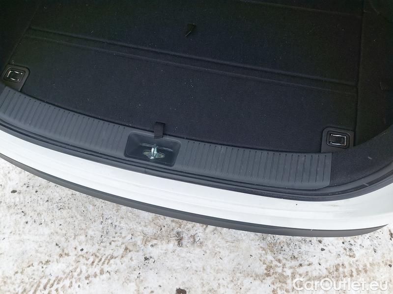  Hyundai  i30   cw (PD)(2017->)  kom.1.5T-GDI Smart 5d #8