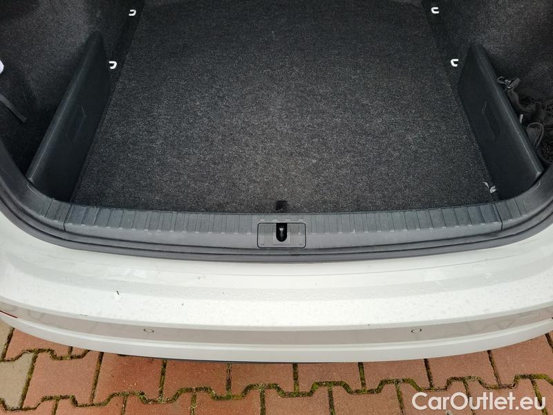  Skoda  Octavia  Combi (NX3)(2020) Oct.Combi 2.0TDI 110 Style AT #17