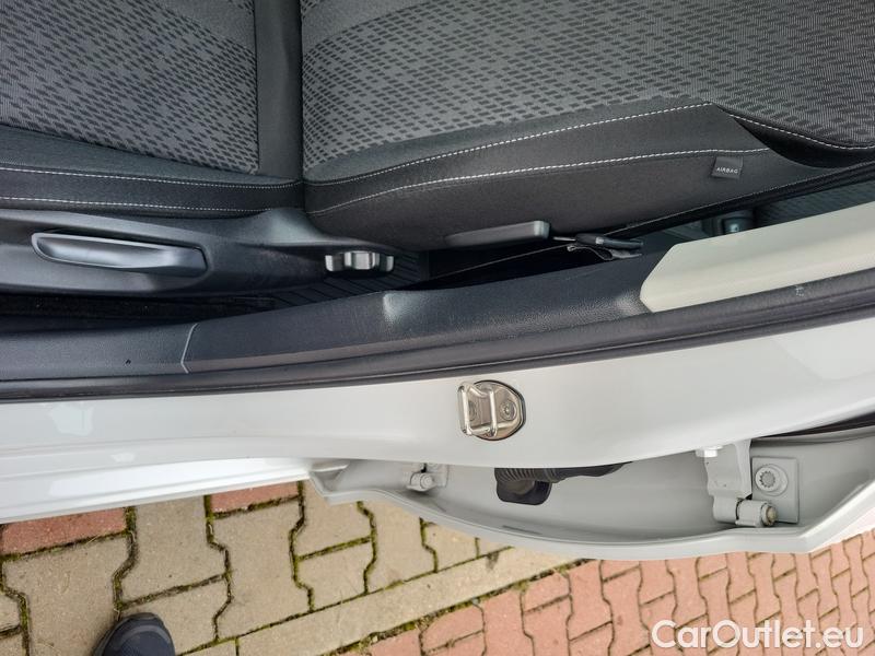  Skoda  Octavia  Combi (NX3)(2020) Oct.Combi 2.0TDI 110 Style AT #15