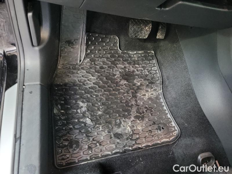  Skoda  Karoq  (NU)(2017->)  2.0TDI 110 Sty.Ex 4x4 AT #6