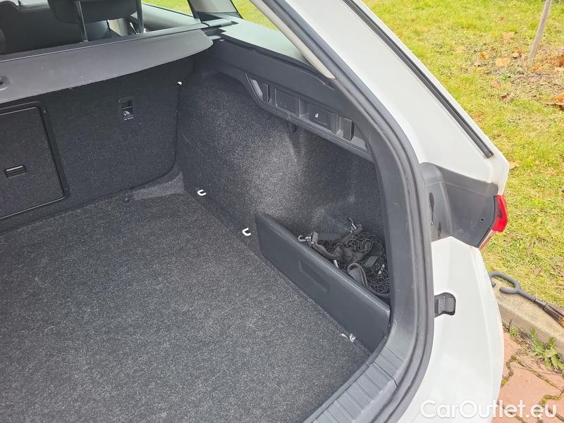  Skoda  Octavia  Combi (NX3)(2020) Oct.Combi 2.0TDI 110 Style AT #18