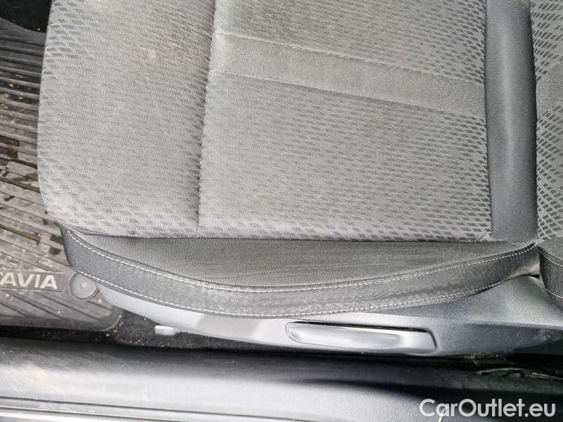  Skoda  Octavia  Combi (NX3)(2020) Oct.Combi 1.5TSI 110 Style #6