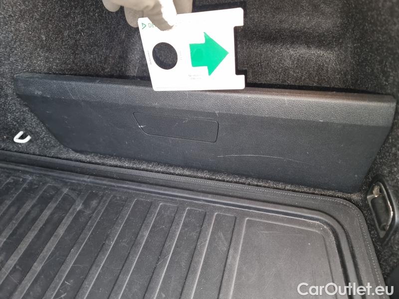  Skoda  Octavia  Lim. (NX3)(2020)  1.5TSI 110 Ambition 5d #9