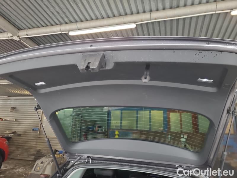  Skoda  Superb  Combi (3V5)(2015) Sup.C.FL2.0TDI 110 Style AT #11