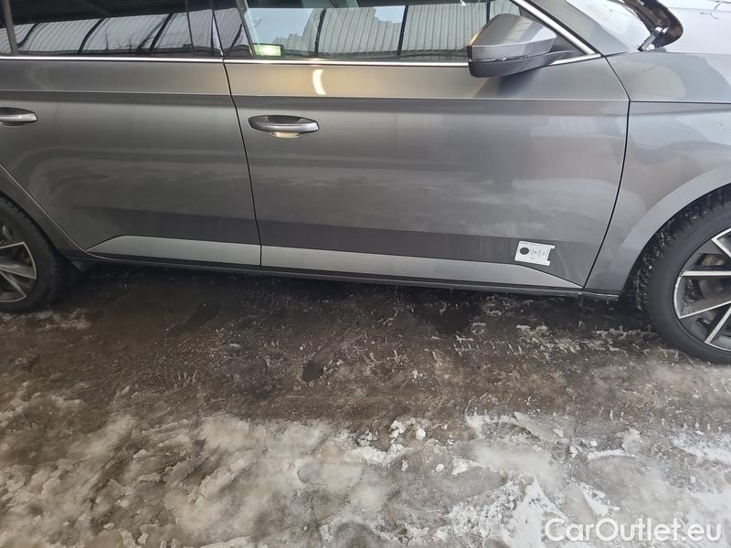  Skoda  Superb  (3V3)(2015) Supe.FL1.5TSI 110 Style AT #24