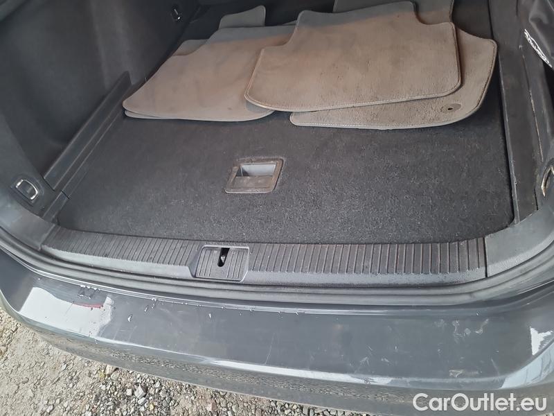  Volkswagen  Passat  7 (2014) Pas.Var.2.0TDI 110 Elegance #16