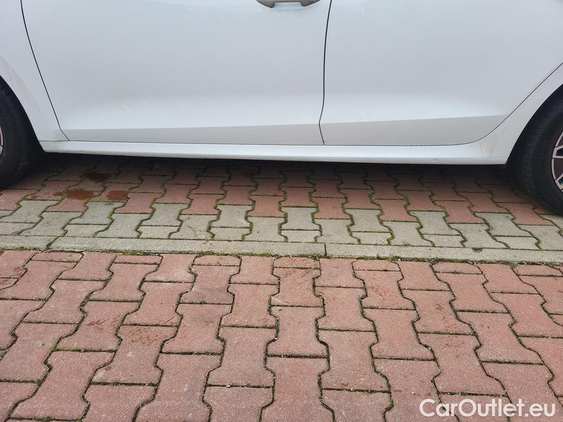  Skoda  Octavia  Combi (NX3)(2020) Oct.Combi 2.0TDI 110 Style AT #4