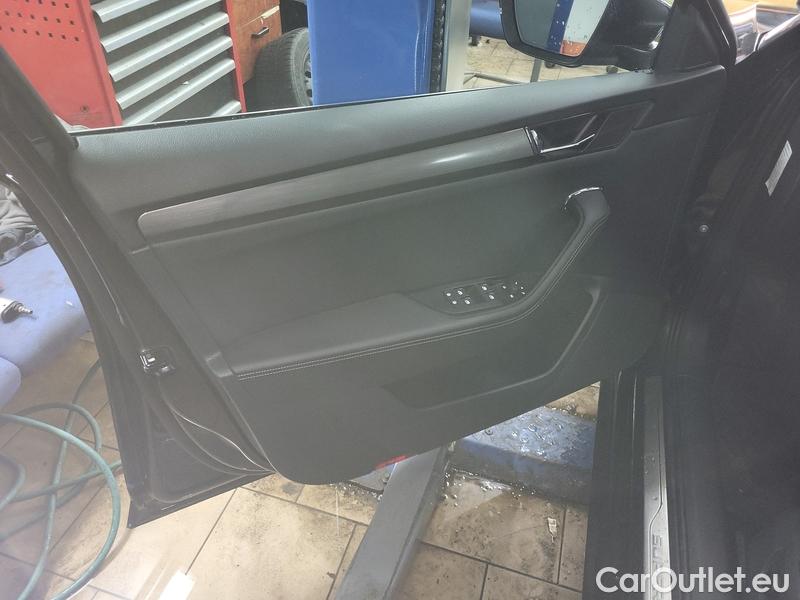  Skoda  Superb  (3V3)(2015)  1.4PHEV 160 Style AT #11