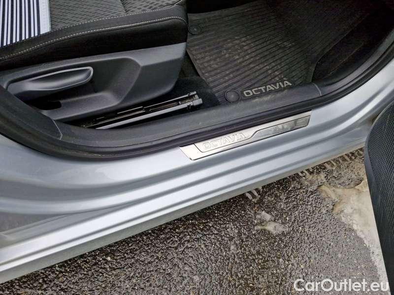  Skoda  Octavia  Combi (NX3)(2020) Oct.Combi 1.5TSI 110 Style #13