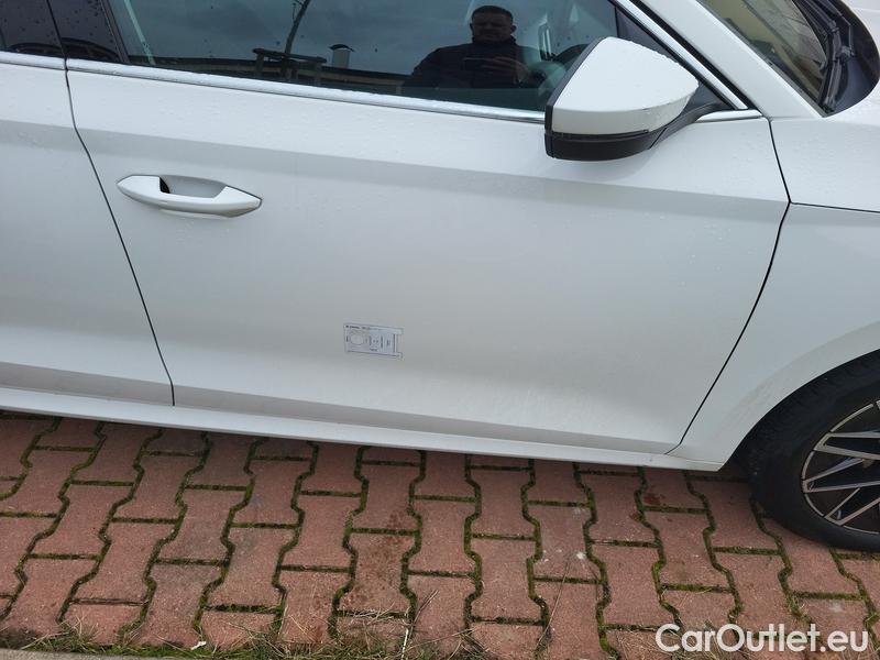  Skoda  Octavia  Combi (NX3)(2020) Oct.Combi 2.0TDI 110 Style AT #10