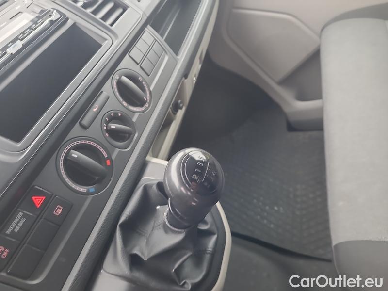  Volkswagen  Transporter T6  (2015) Transp.TDI62 DR 4d #12