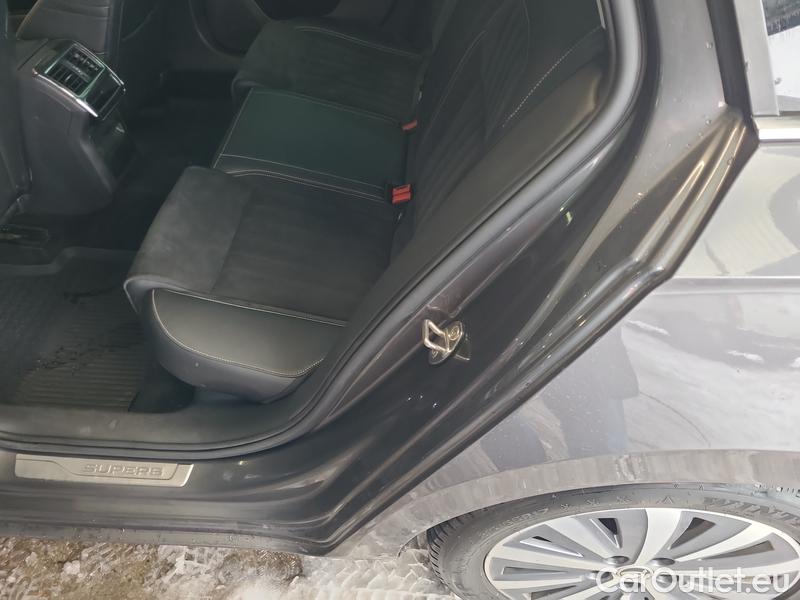  Skoda  Superb  Combi (3V5)(2015) Sup.C.FL2.0TDI 110 Style AT #9