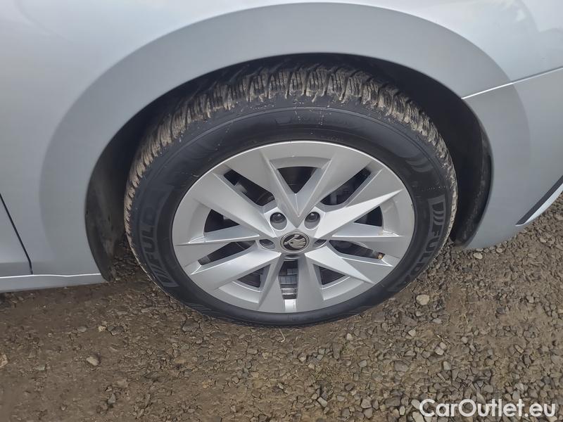  Skoda  Octavia  Combi (NX3)(2020) Oct.Combi 2.0TDI 110 Style AT #15