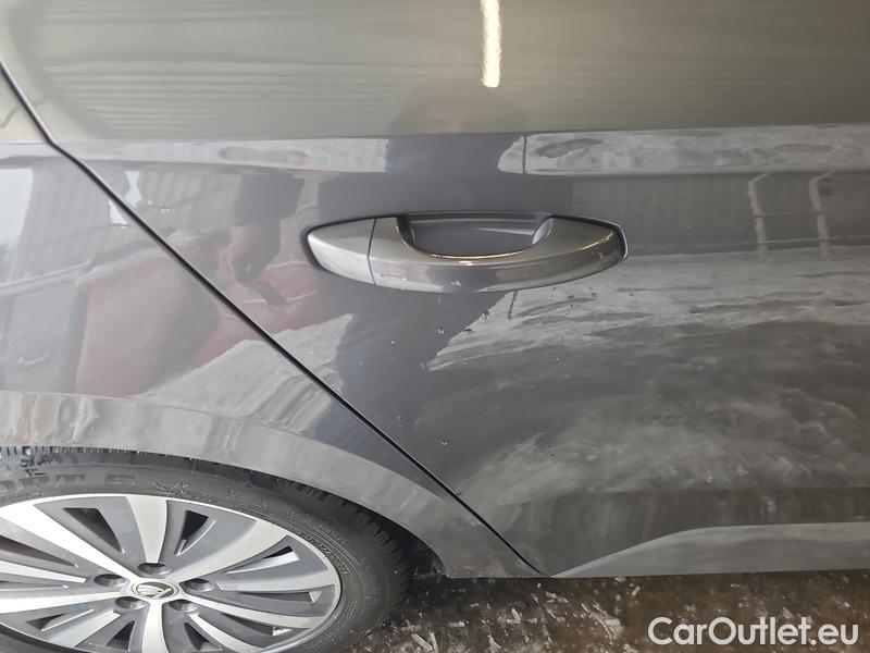  Skoda  Superb  Combi (3V5)(2015) Sup.C.FL2.0TDI 110 Style AT #16